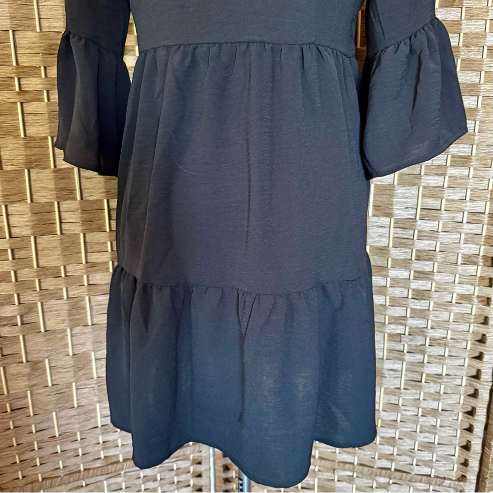 NWT solid black R&K tiered popover dress 4 - Picture 9 of 14